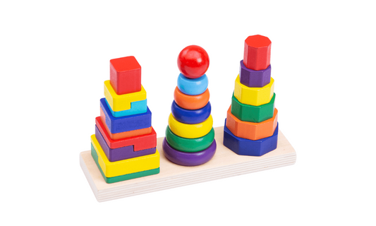 ხის სათამაშო პირამიდა